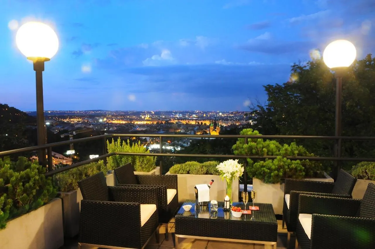 Hotel Nh Prague City
