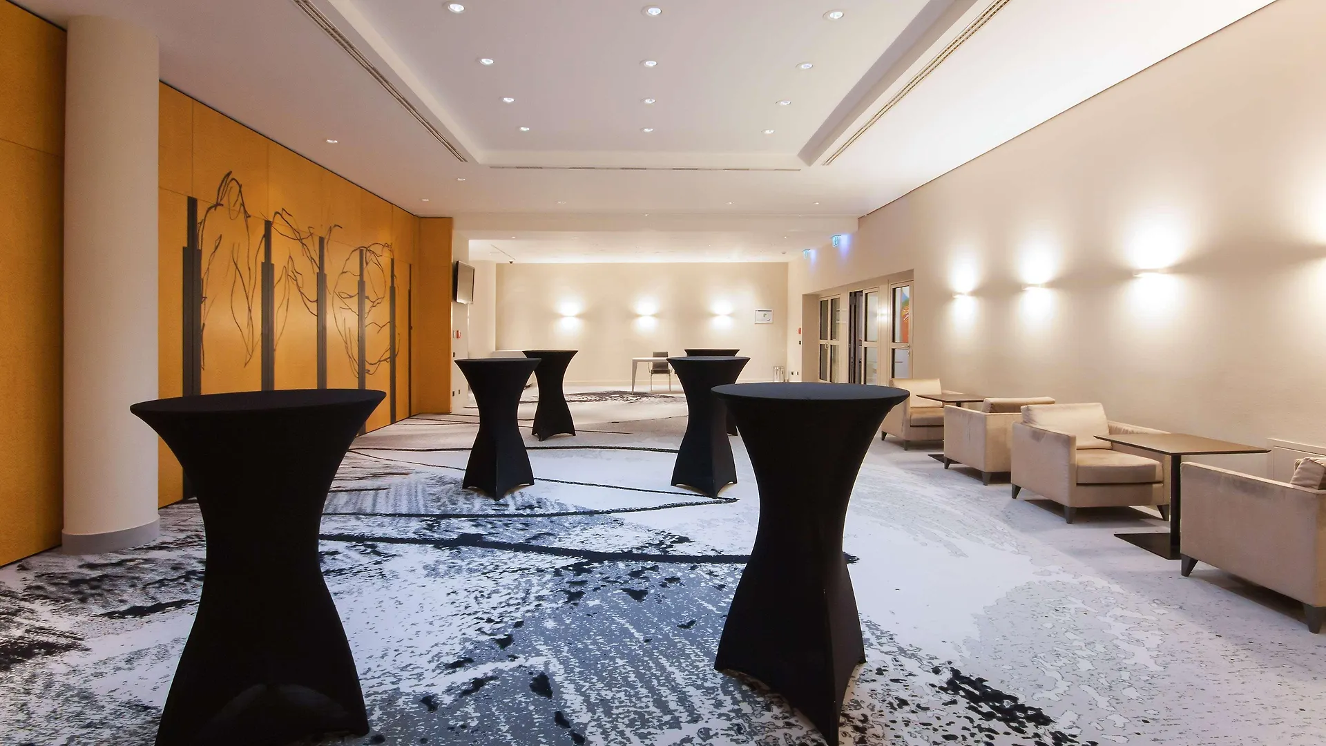 Nh Prague City Hotel