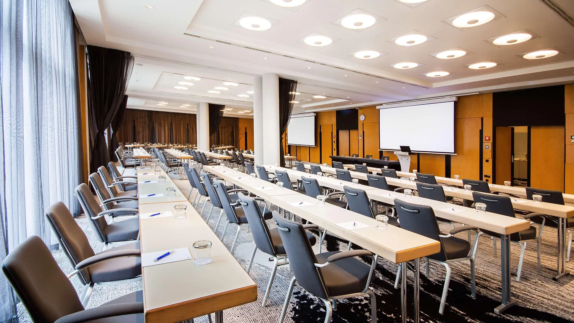 Nh Prague City Hotel